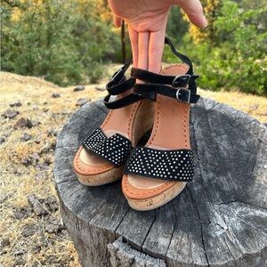American Eagle Outfitters Black and Tan Wedges